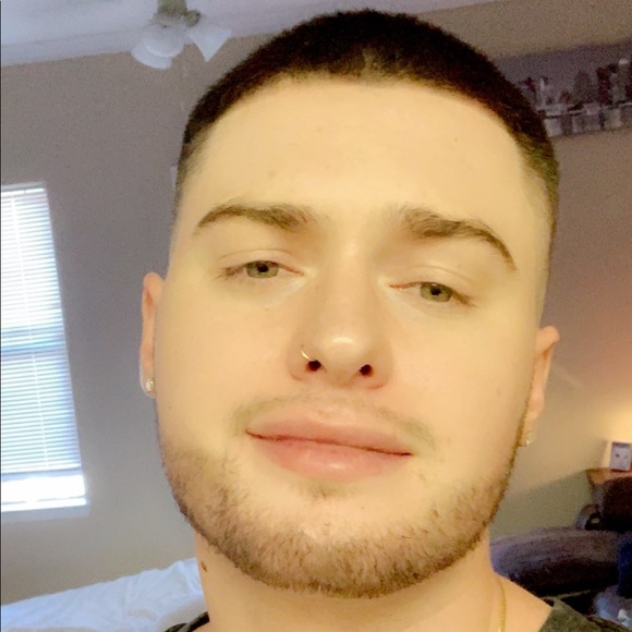 Meet your Posher, Malachi - Picture 1 of 2